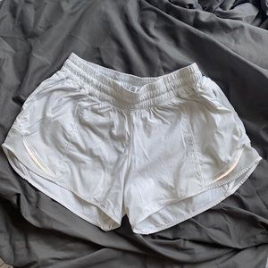 Lululemon Hotty Hot Low-Rise Lined Short 4"